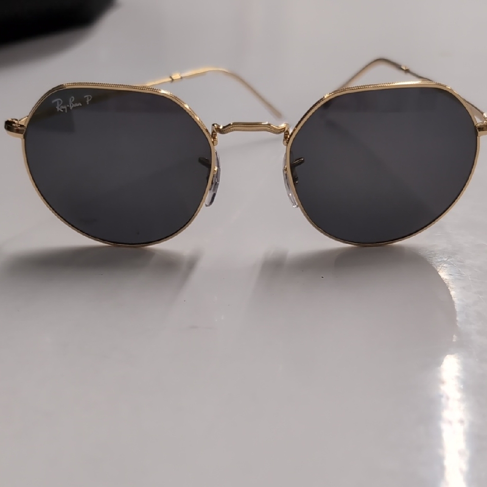 Ray-Ban Black and Gold Vintage Round Sunglasses